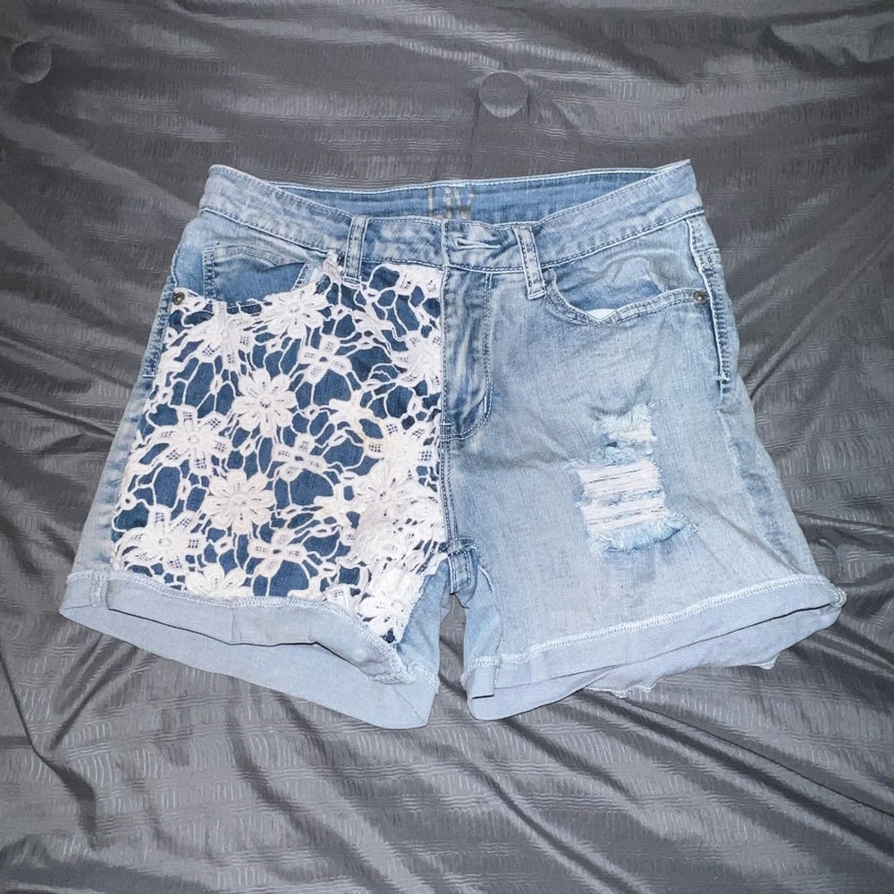 Light Wash Denim Shorts Lace Crochet Ripped Delia’s Liv dELiA*s